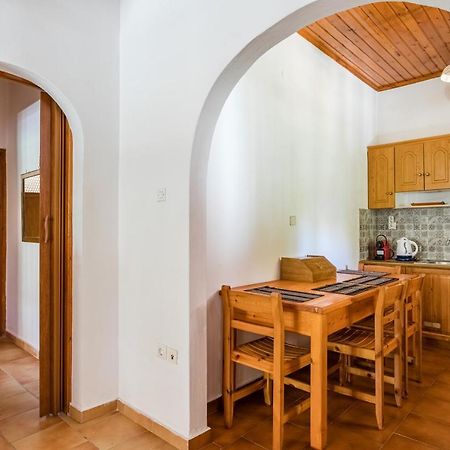 Sophia'S Apartment Stoupa Luaran gambar